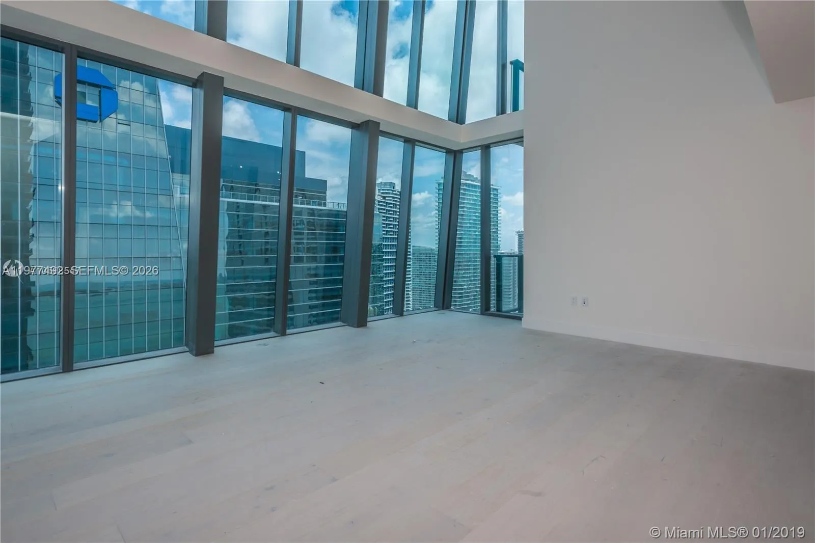 Foto de propiedad en 1451 Brickell Avenue 4004, Miami, FL 33131 Miami con MLS# 