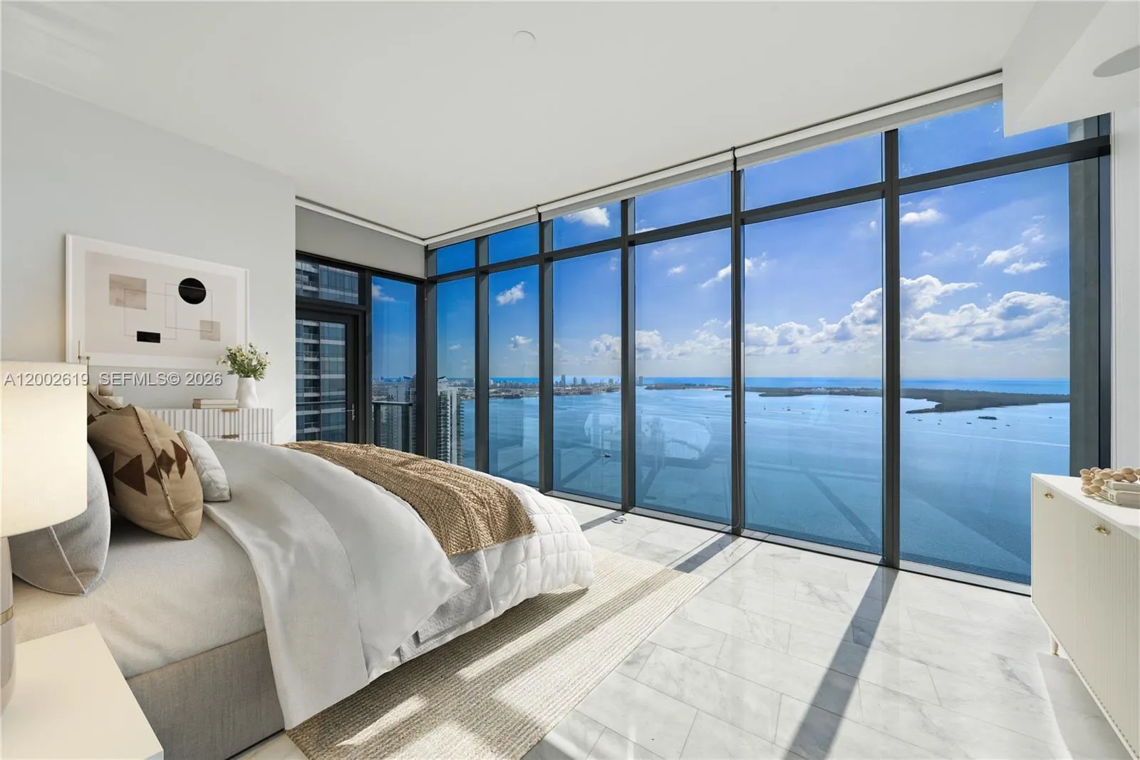 Foto de propiedad en 1451 Brickell Avenue 5101, Miami, FL 33131 Miami con MLS# 