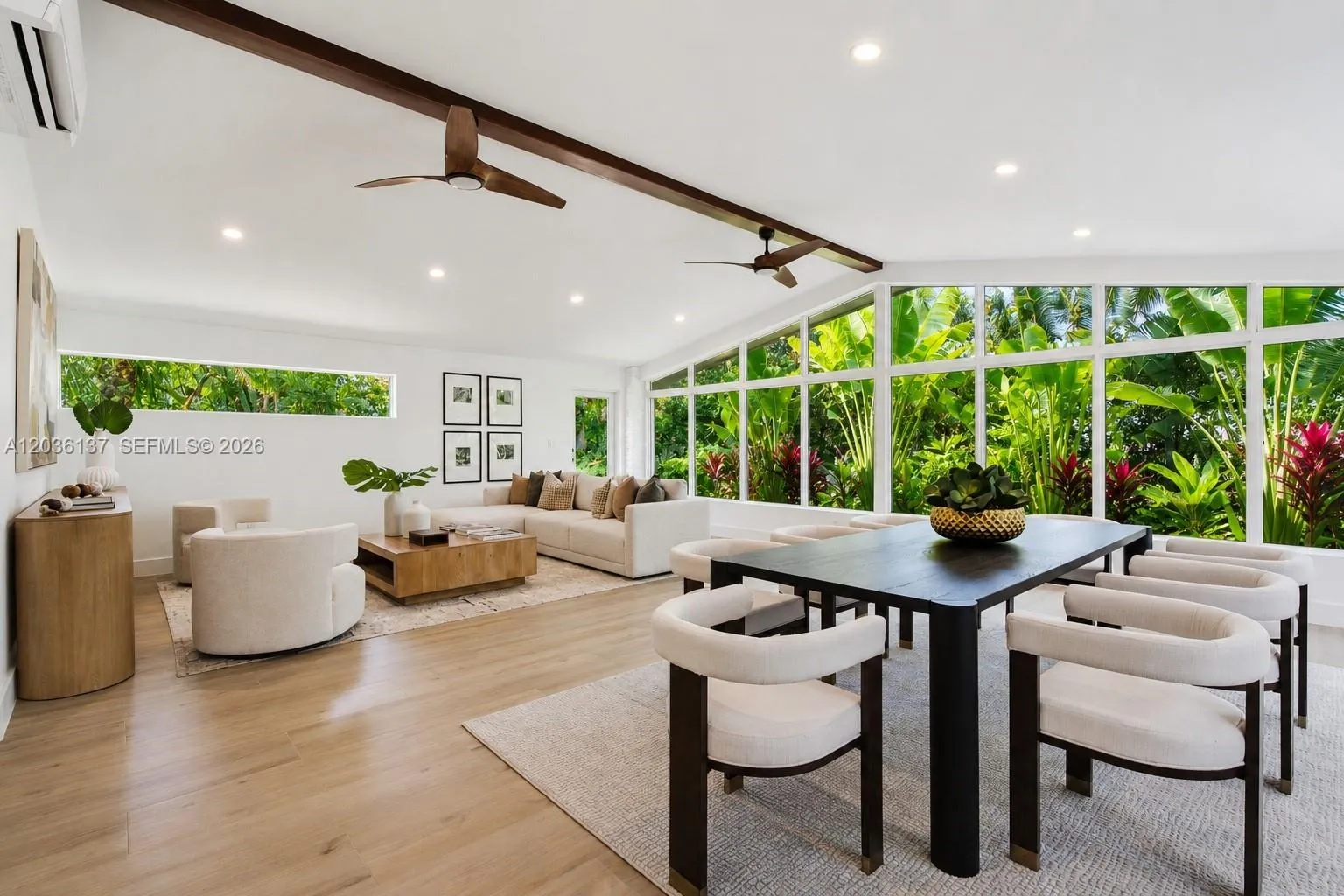 Foto de propiedad en 1451 Urbino Avenue, Coral Gables, FL 33146 Coral Gables con MLS# 
