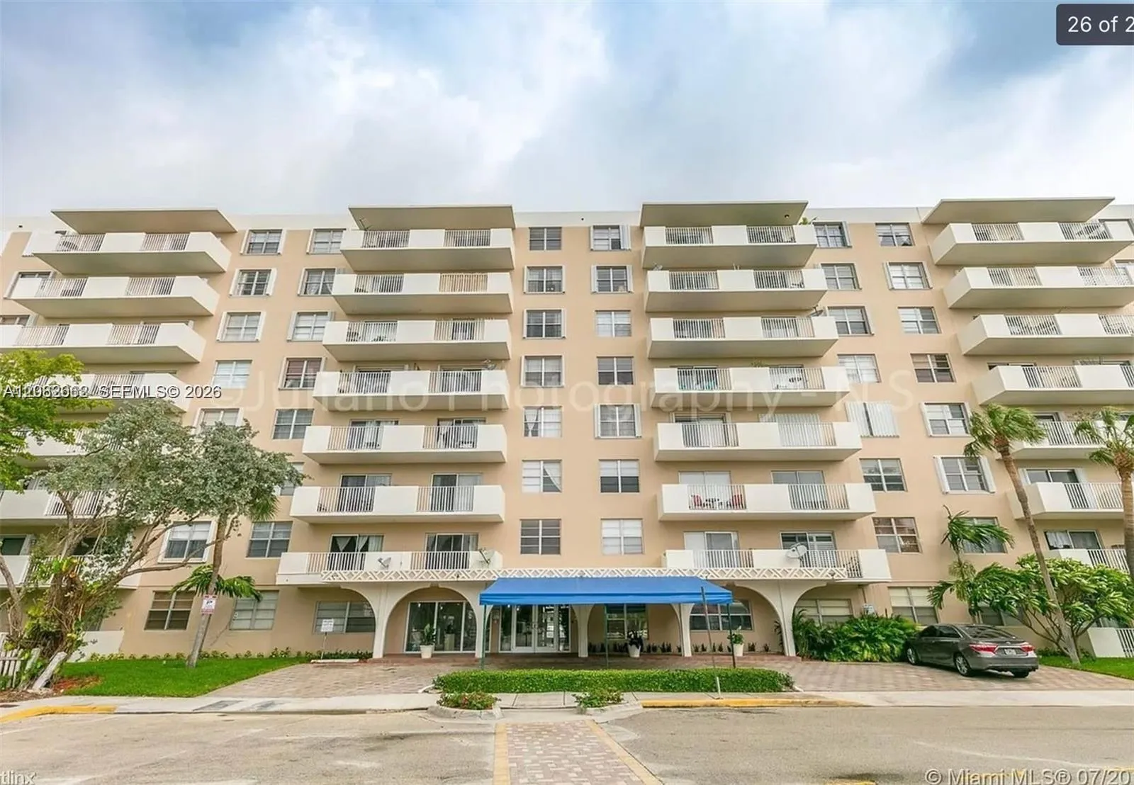 Foto de propiedad en 1455 N Treasure Drive 4M, North Bay Village, FL 33141 North Bay Village con MLS# 