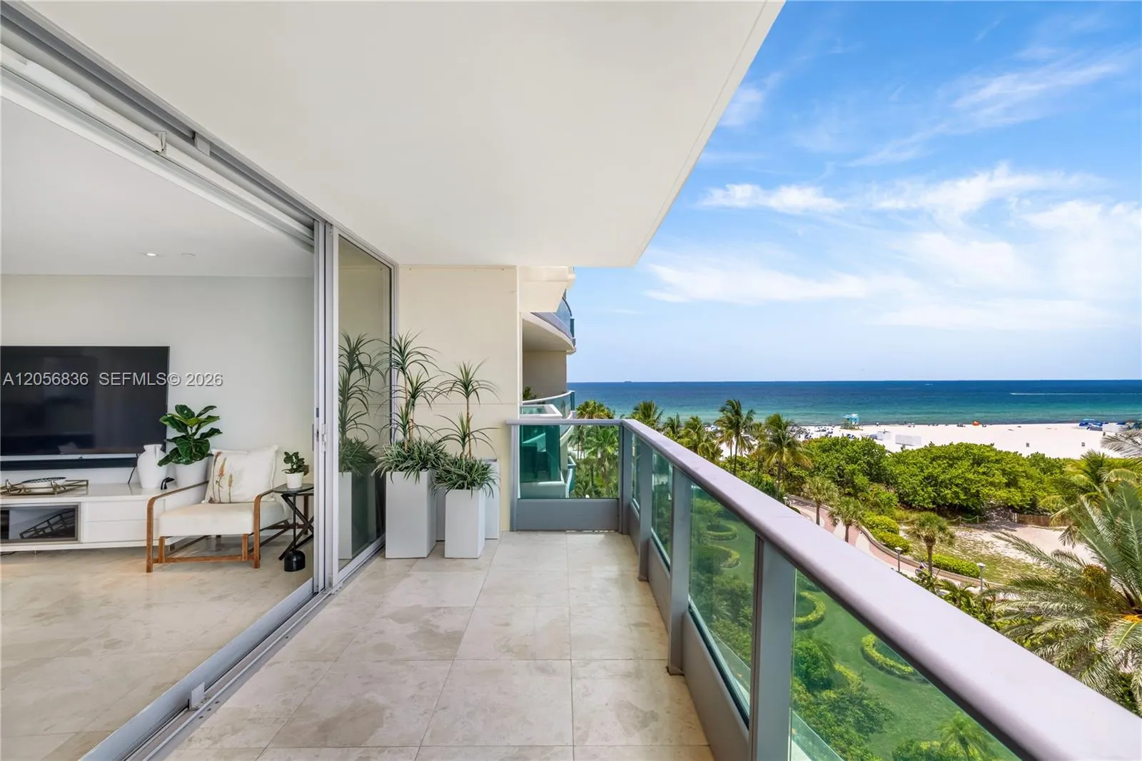 Foto de propiedad en 1455 Ocean Drive 703, Miami Beach, FL 33139 Miami Beach con MLS# 