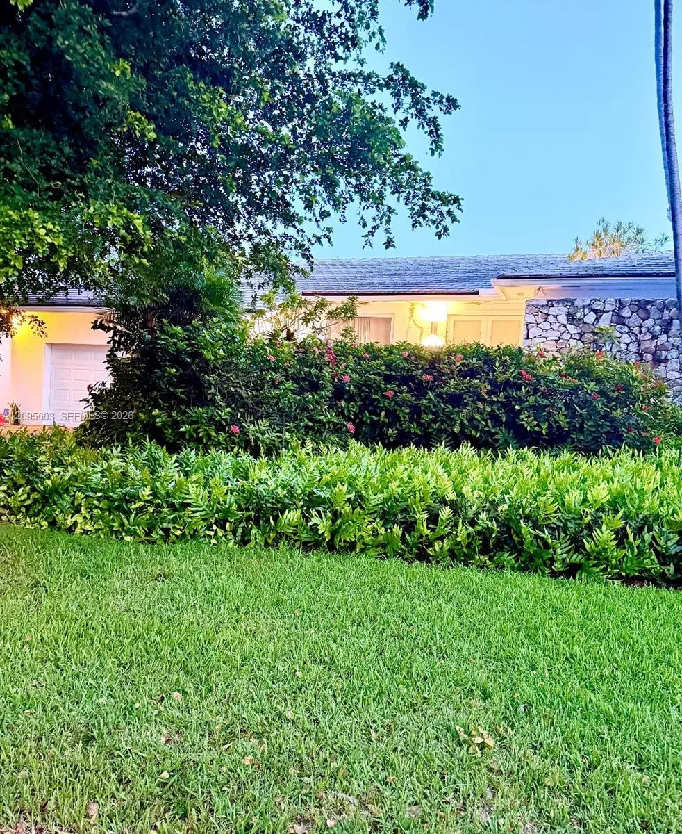 En Venta 1460 Tagus Avenue, Coral Gables, FL 33156, Coral Gables, FL 33156