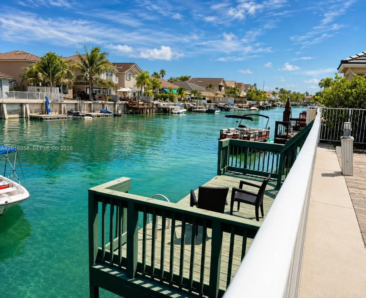Foto de propiedad en 14630 SW 132nd Court, Miami, FL 33186 Miami con MLS# 