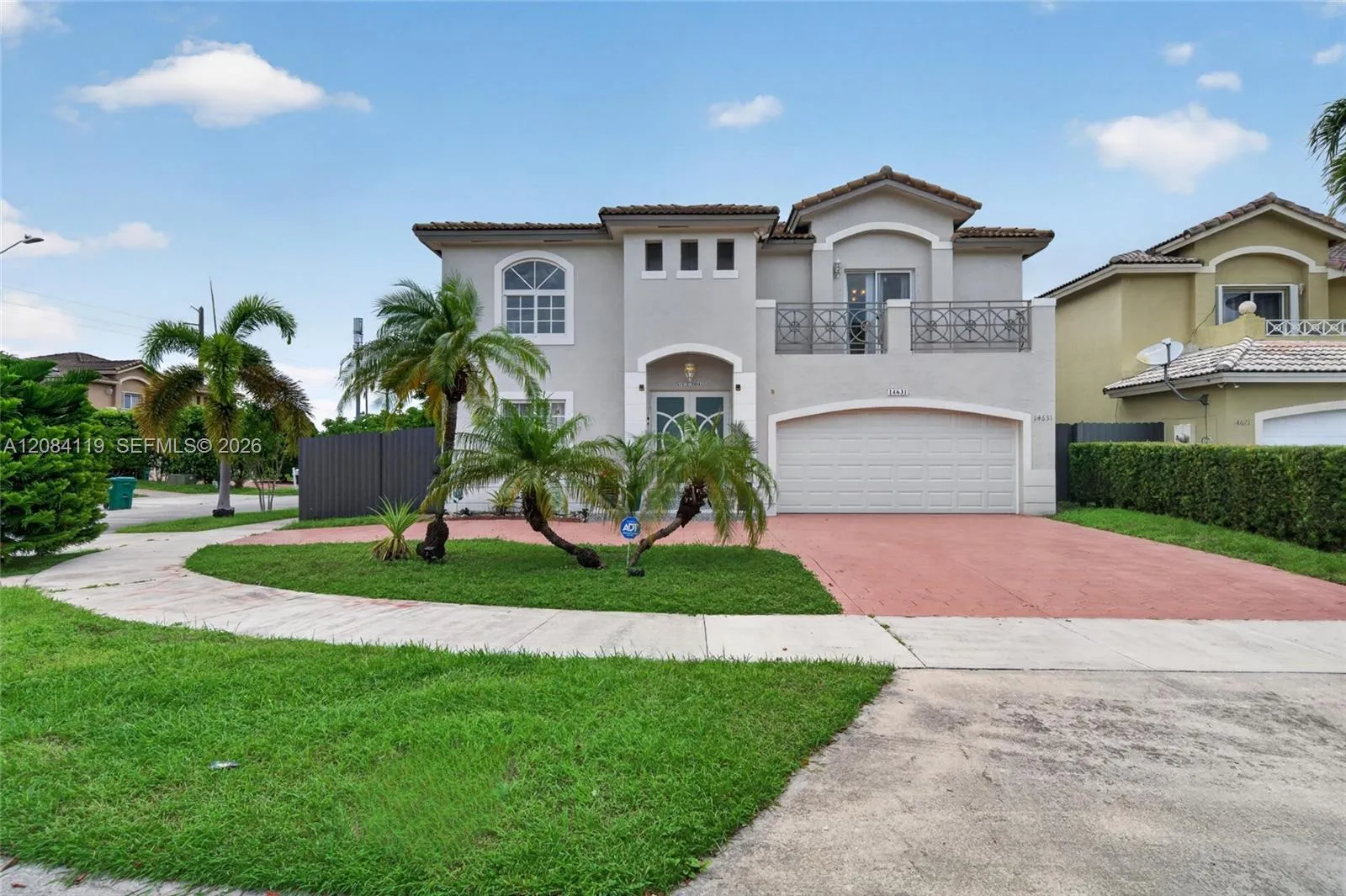 Foto de propiedad en 14631 SW 176th Terrace, Miami, FL 33177 Miami con MLS# 