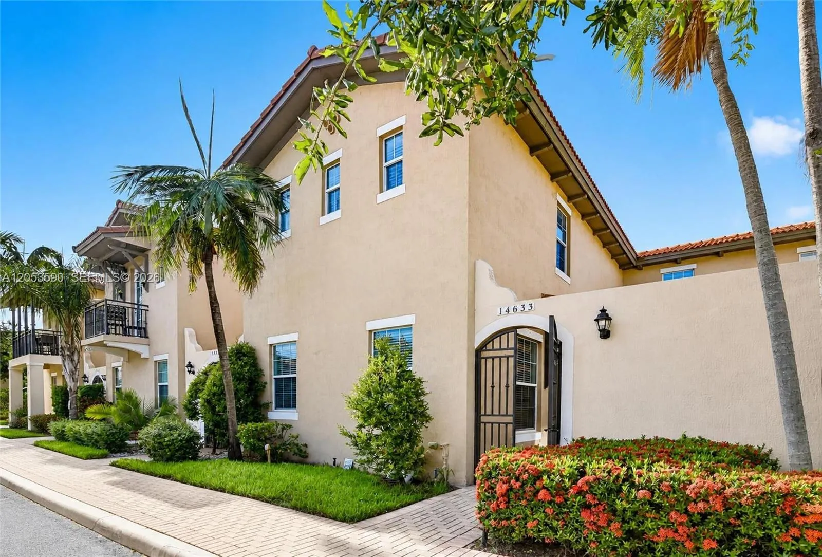 Vendido 14633 SW 13th Street, Pembroke Pines, FL 33027, Pembroke Pines, FL 33027