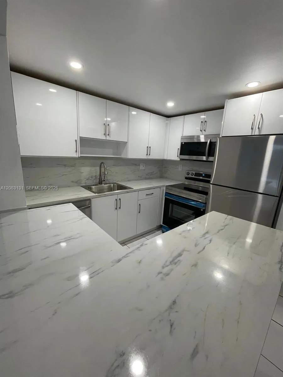 En Renta 1465 NE 123rd Street 412, North Miami, FL 33161, North Miami, FL 33161