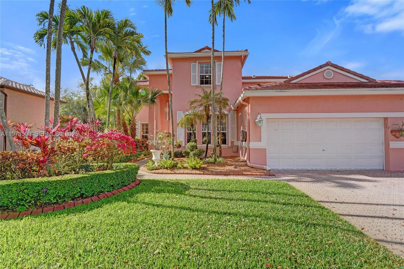 Foto de propiedad en 14686 SW 35th Court, Miramar, FL 33027 Miramar con MLS# 