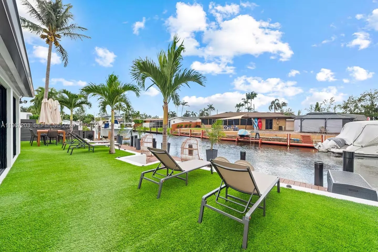 Foto de propiedad en 1469 NW 10th Street, Dania Beach, FL 33004 Dania Beach con MLS# 