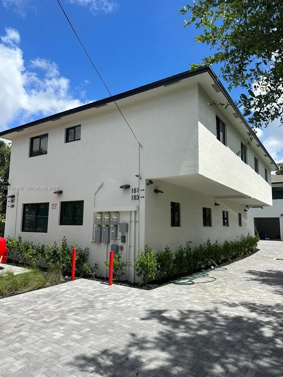 Foto de propiedad en 147 NW 61st Street, Miami, FL 33127 Miami con MLS# 