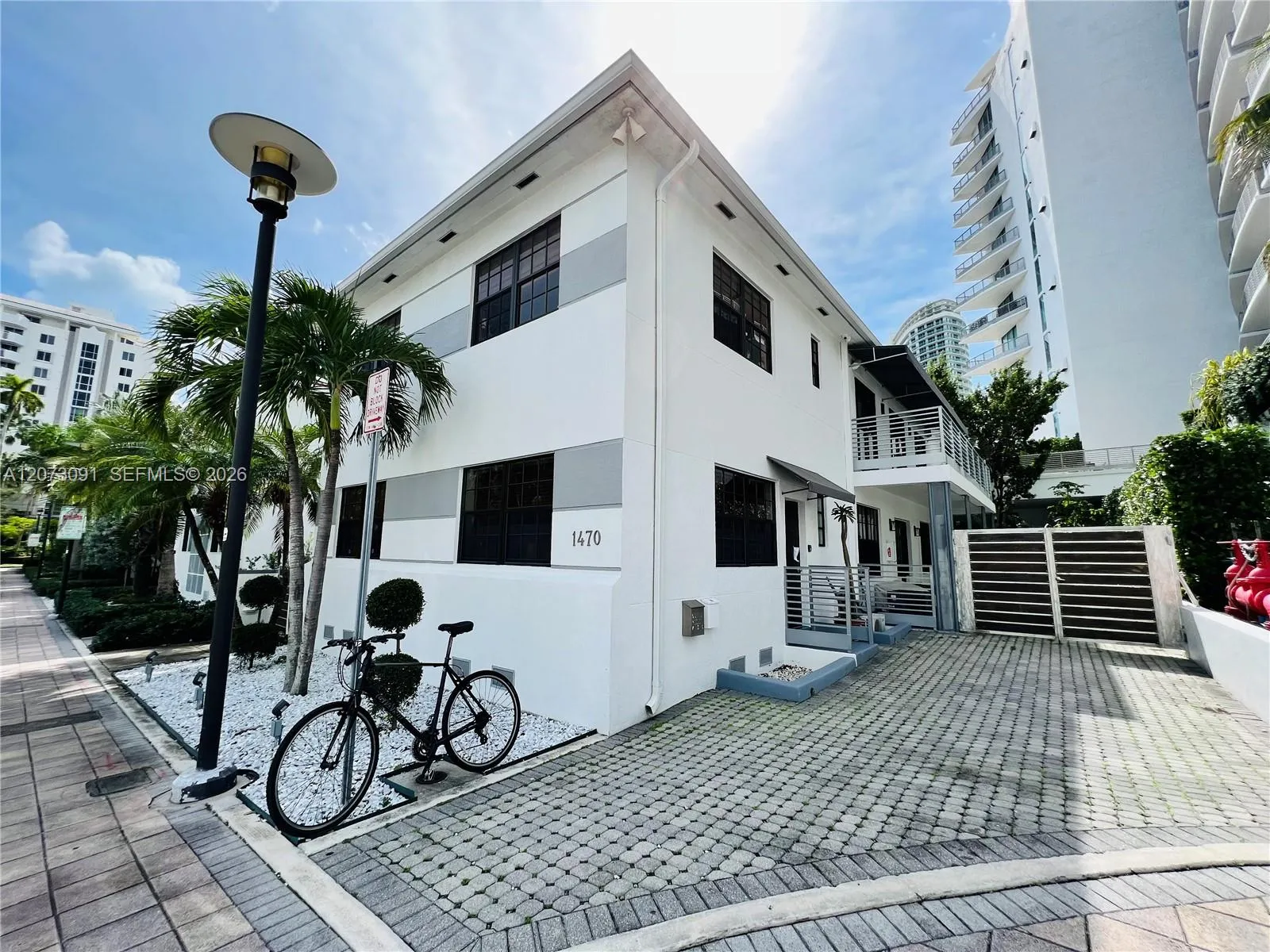 Foto de propiedad en 1470 Lincoln Terrace 2, Miami Beach, FL 33139 Miami Beach con MLS# 