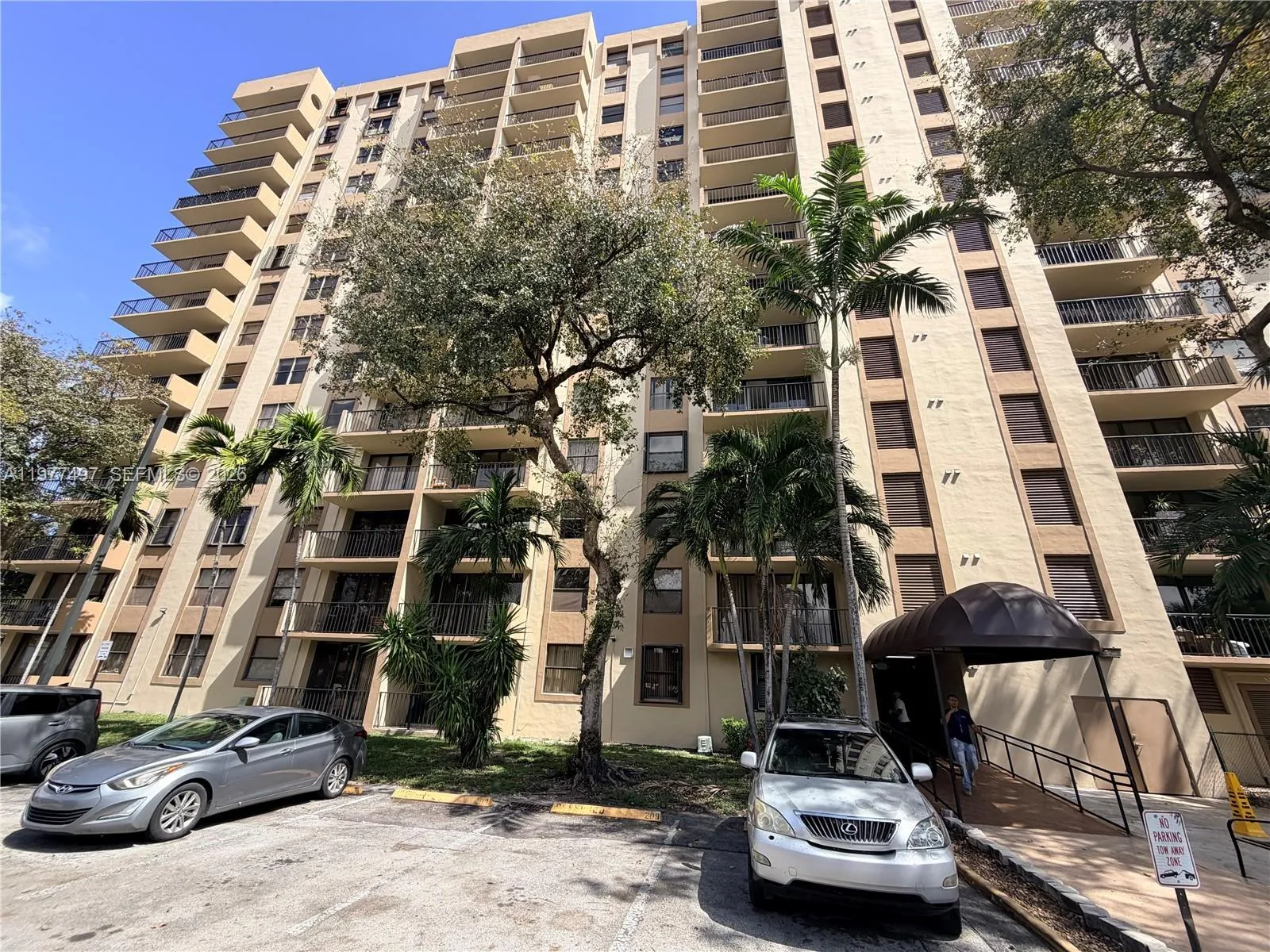 Foto de propiedad en 1470 NE 123rd Street A1116, North Miami, FL 33161 North Miami con MLS#