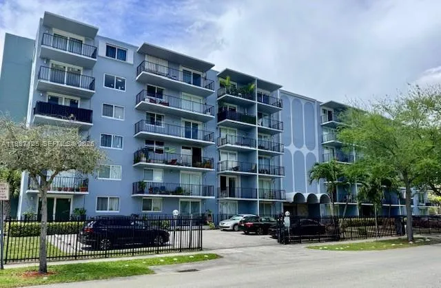 Vendido 1470 NE 125th Terrace 802, North Miami, FL 33161, North Miami, FL 33161