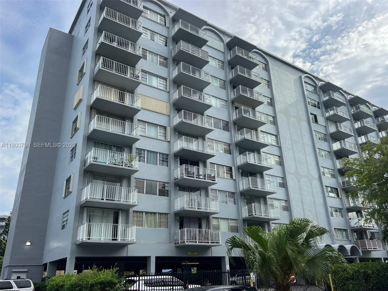 Vendido 1470 NE 125th Terrace 810, North Miami, FL 33161, North Miami, FL 33161