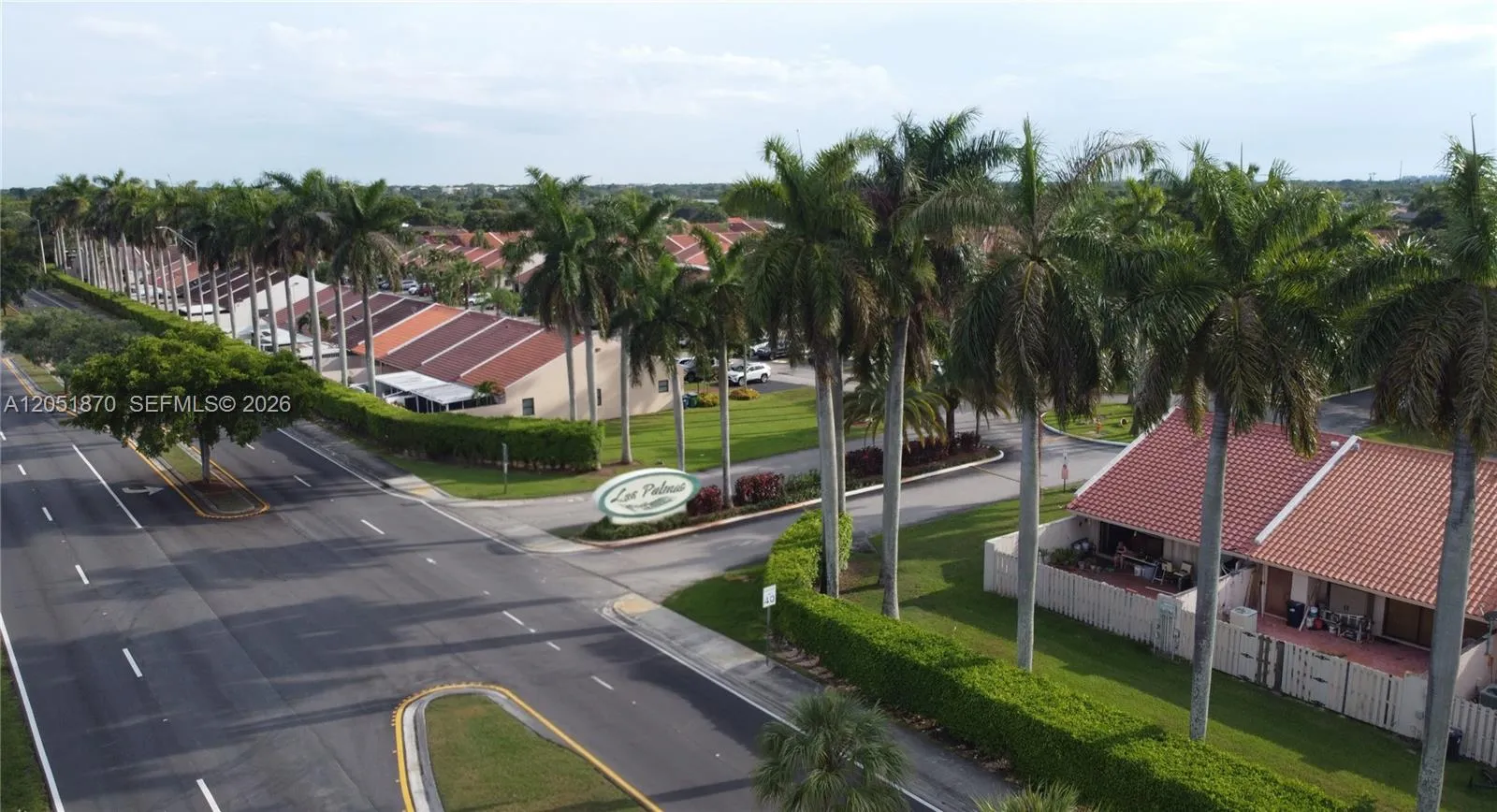 Foto de propiedad en 14702 SW 63rd Lane, Miami, FL 33193 Miami con MLS# 