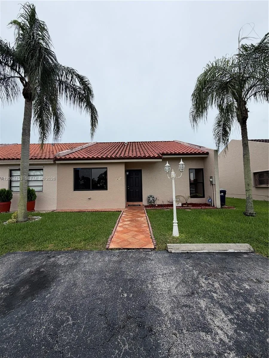 En Renta 14712 SW 63rd Lane ., Miami, FL 33193, Miami, FL 33193