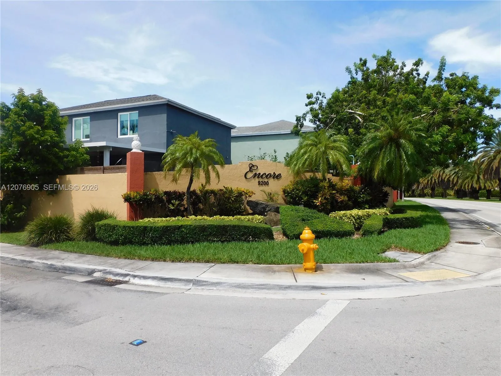 Great West Kendall Suburb with all amenities close by.