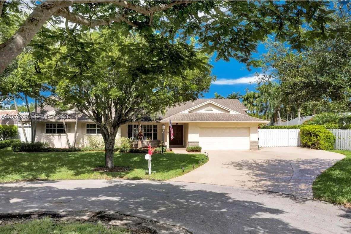 En Venta 14750 SW 152nd Court, Miami, FL 33196, Miami, FL 33196