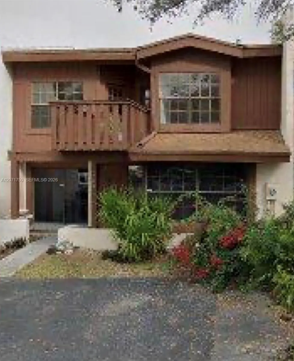 En Venta 14755 SW 74th Lane, Miami, FL 33193, Miami, FL 33193