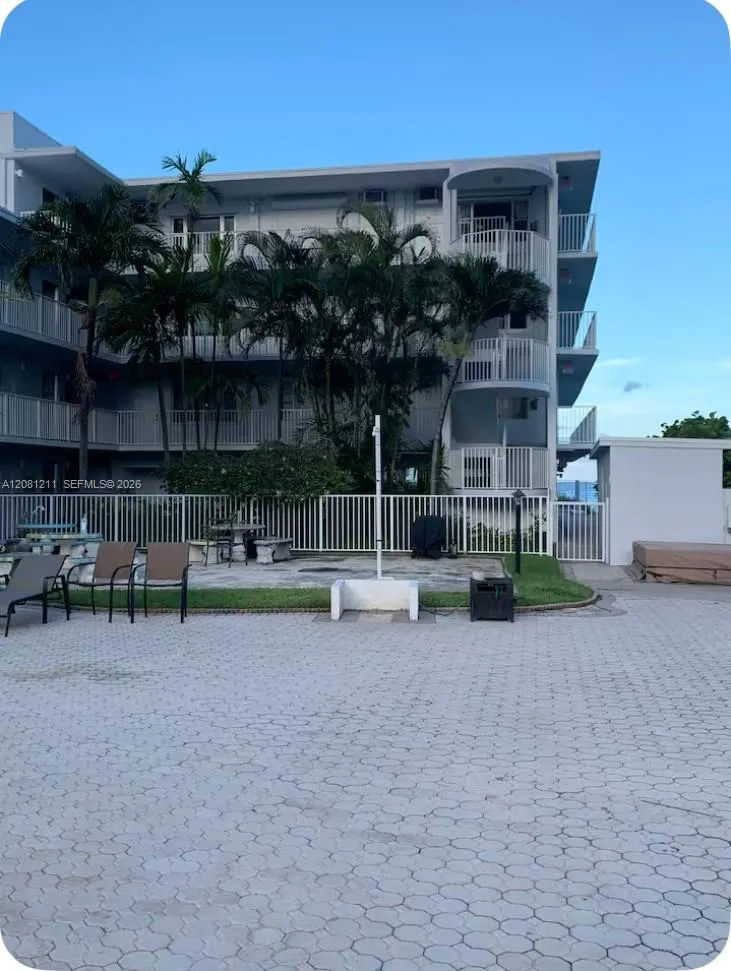 En Renta 1480 S Ocean Boulevard 218, Lauderdale-By-The-Sea, FL 33062, Lauderdale-By-The-Sea, FL 33062