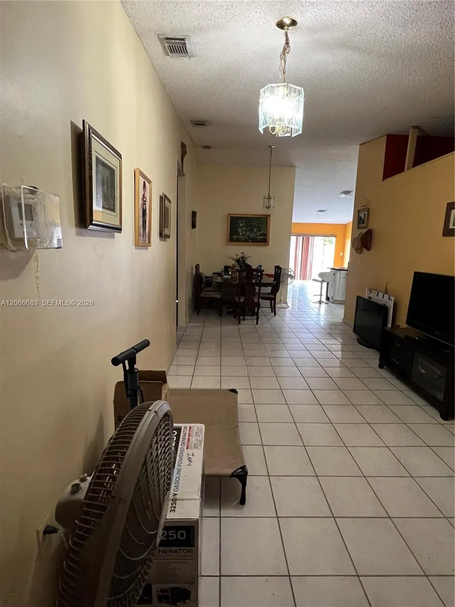 En Venta 14800 SW 57th Terrace, Miami, FL 33193, Miami, FL 33193