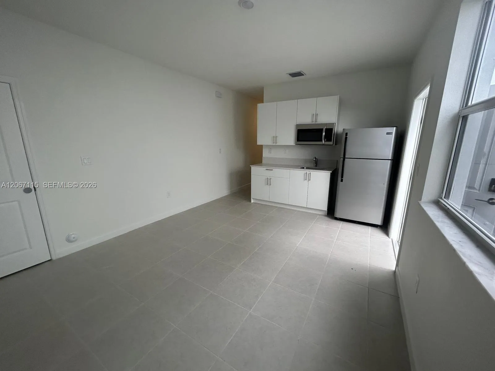 Foto de propiedad en 14806 SW 163rd Street, Miami, FL 33187 Miami con MLS# 