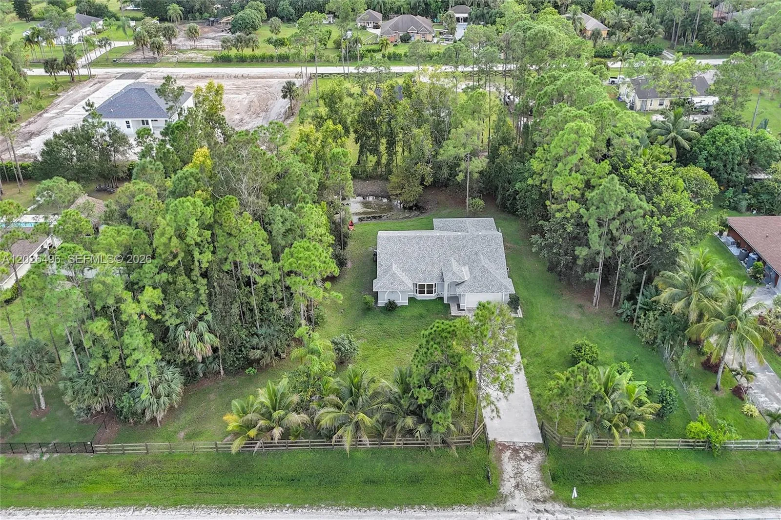 Foto de propiedad en 14808 N 69th Street N, Loxahatchee, FL 33470 Loxahatchee con MLS# 