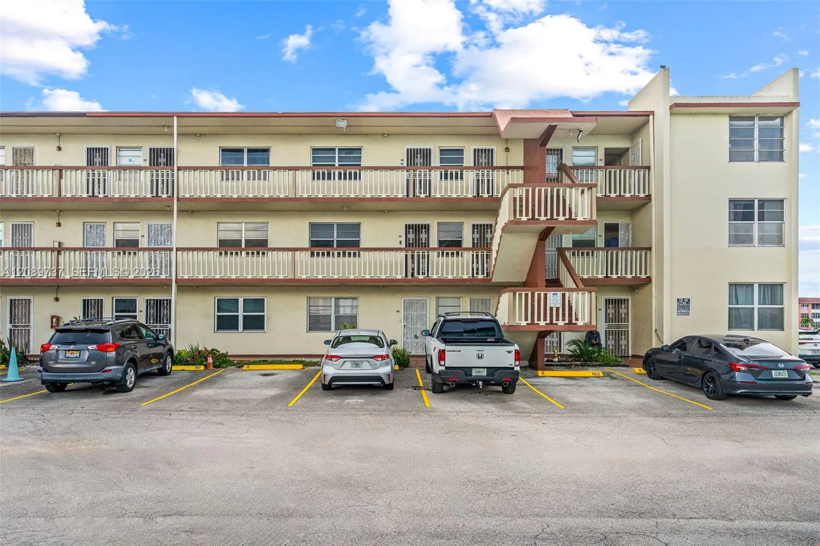 En Venta 1481 NE Miami Gardens Drive 363, Miami, FL 33179, Miami, FL 33179