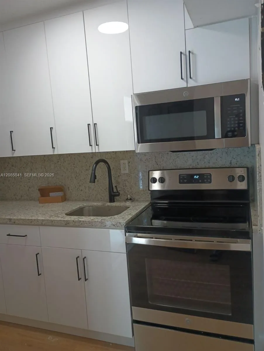 Foto de propiedad en 1484 NW 15th Avenue 5, Miami, FL 33125 Miami con MLS# 