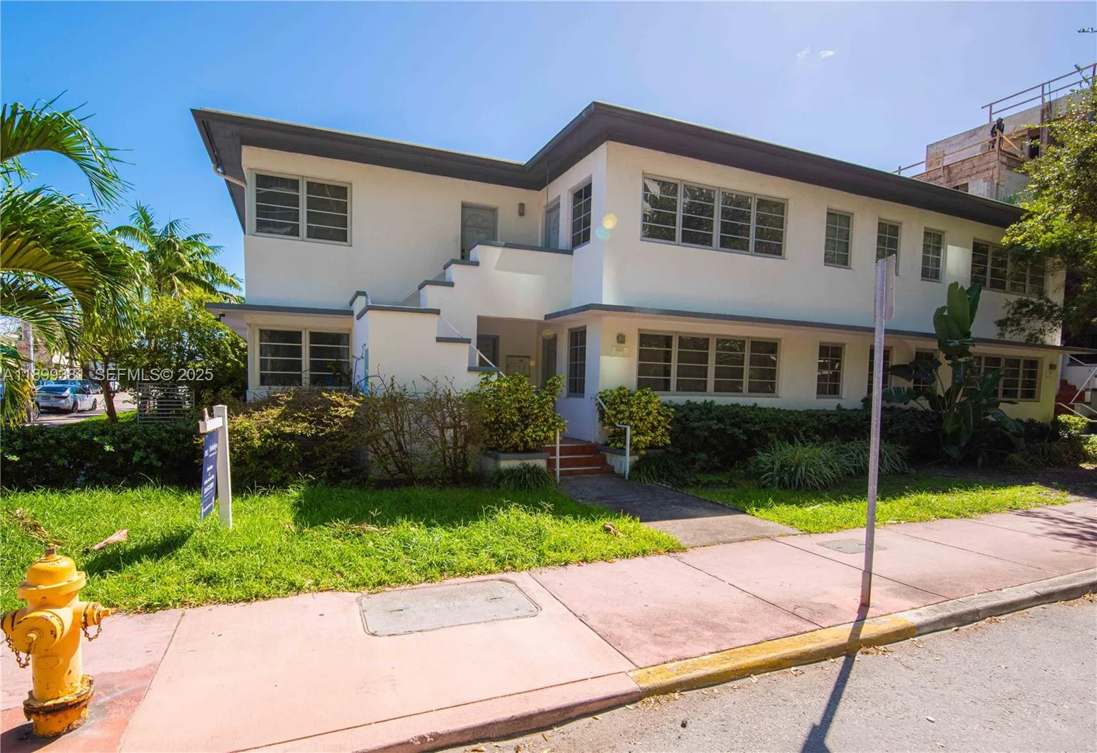 Foto de propiedad en 1485 Bay Road, Miami Beach, FL 33139 Miami Beach con MLS# 
