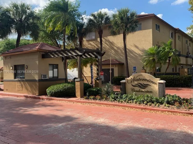 Vendido 14900 SW 82nd Terrace 14205, Miami, FL 33193, Miami, FL 33193