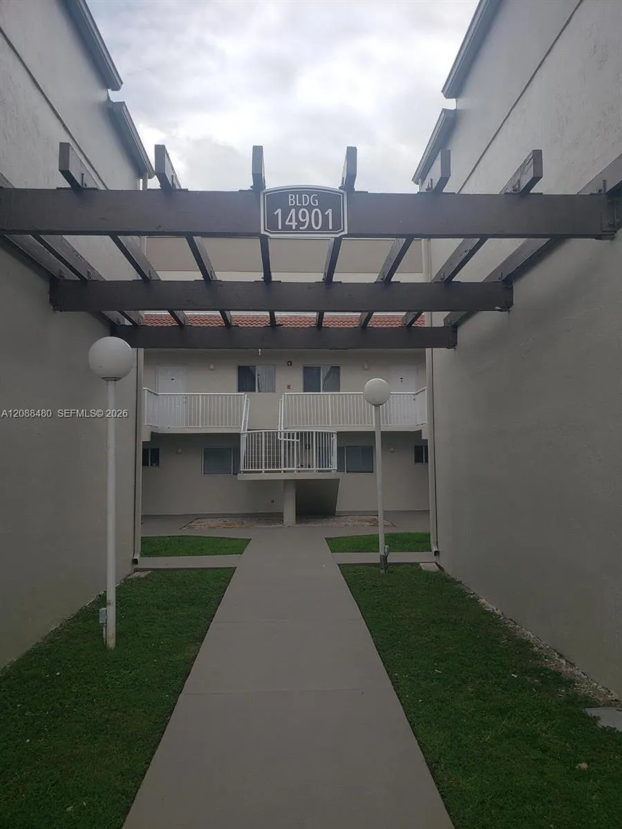 En Venta 14901 SW 80th Street 210, Miami, FL 33193, Miami, FL 33193