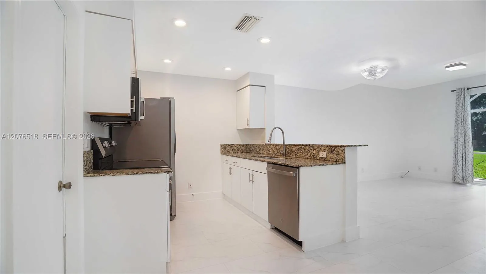 Foto de propiedad en 1492 Veracruz Lane 4-4, Weston, FL 33327 Weston con MLS# 