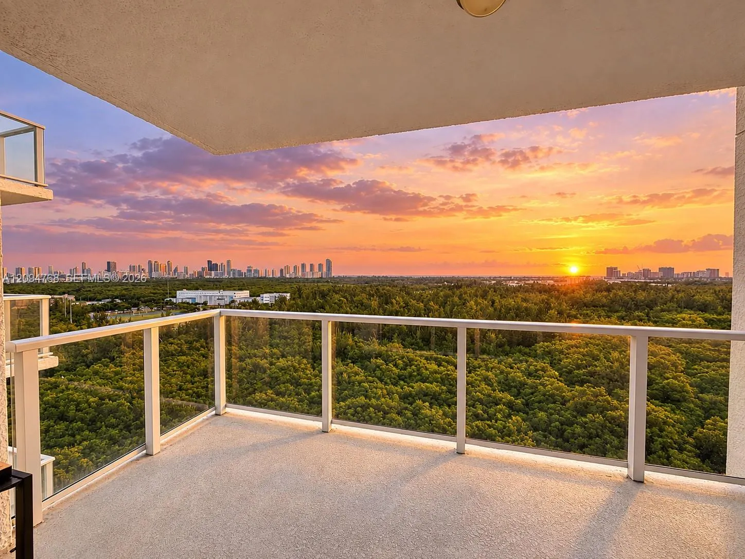 En Renta 14951 Royal Oaks Lane 1804, North Miami, FL 33181, North Miami, FL 33181