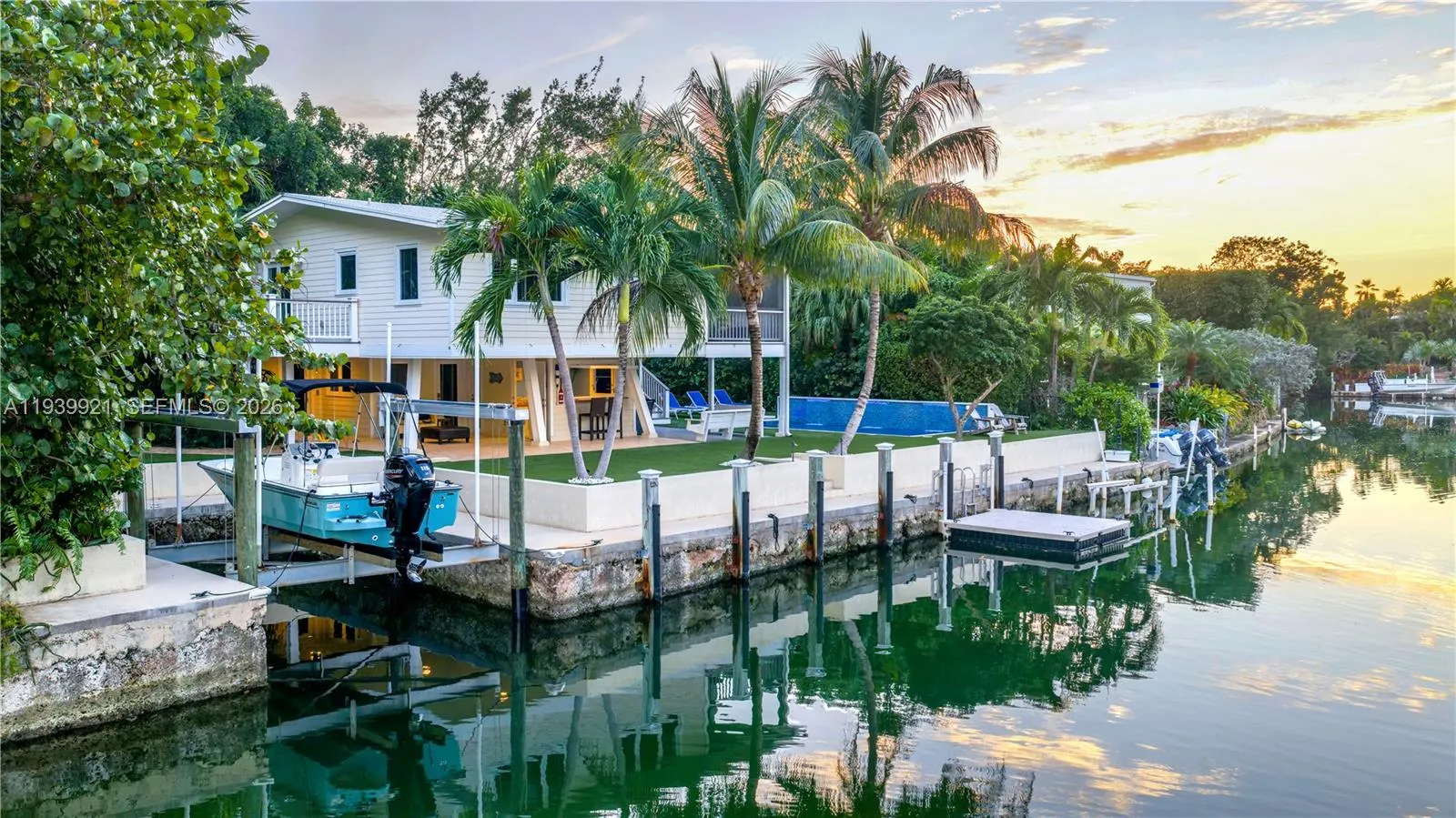 Foto de propiedad en 150 Rushton Lane, Tavernier, FL 33070 Tavernier con MLS# 