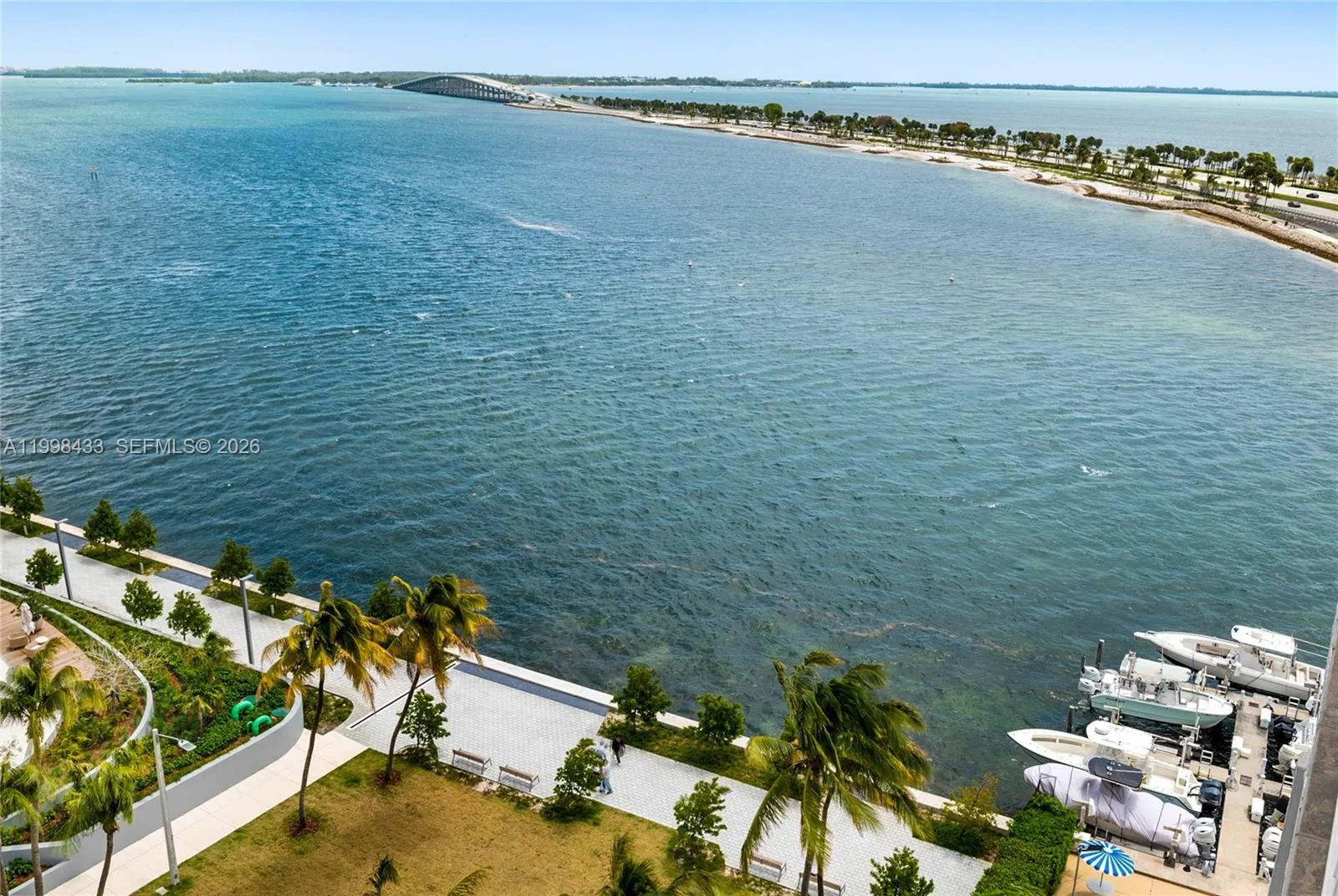 Foto de propiedad en 150 SE 25th Road 12B, Miami, FL 33129 Miami con MLS# 