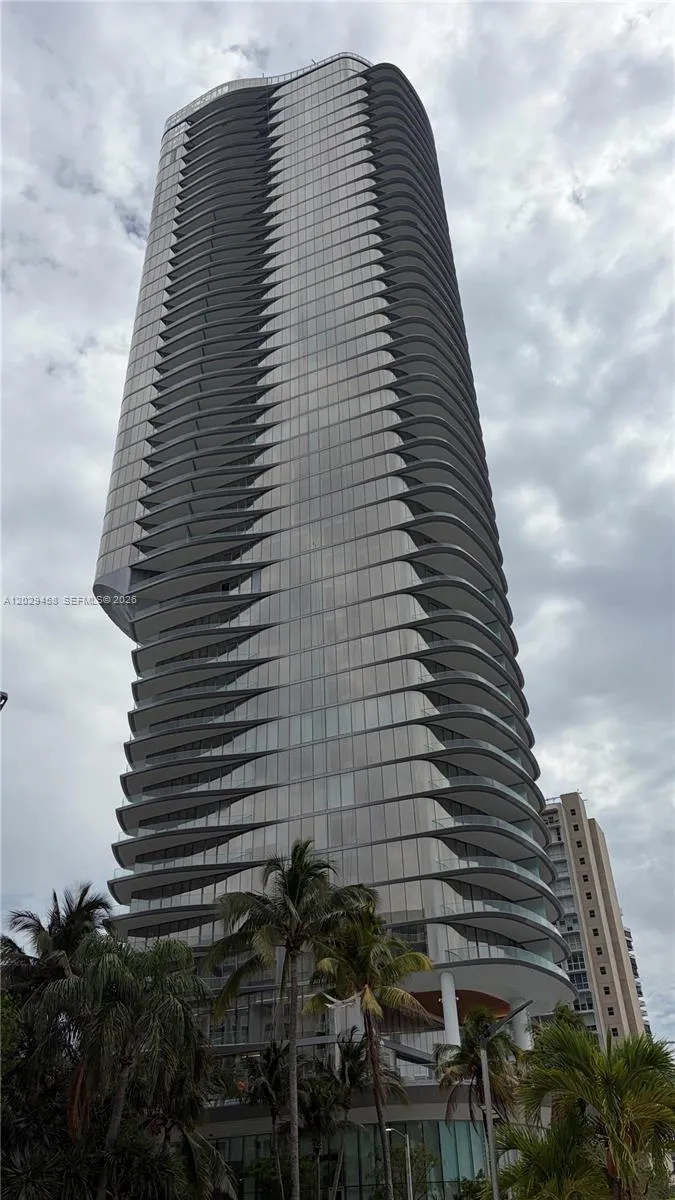 En Venta 150 SE 25th Road, Miami, FL 33131, Miami, FL 33131