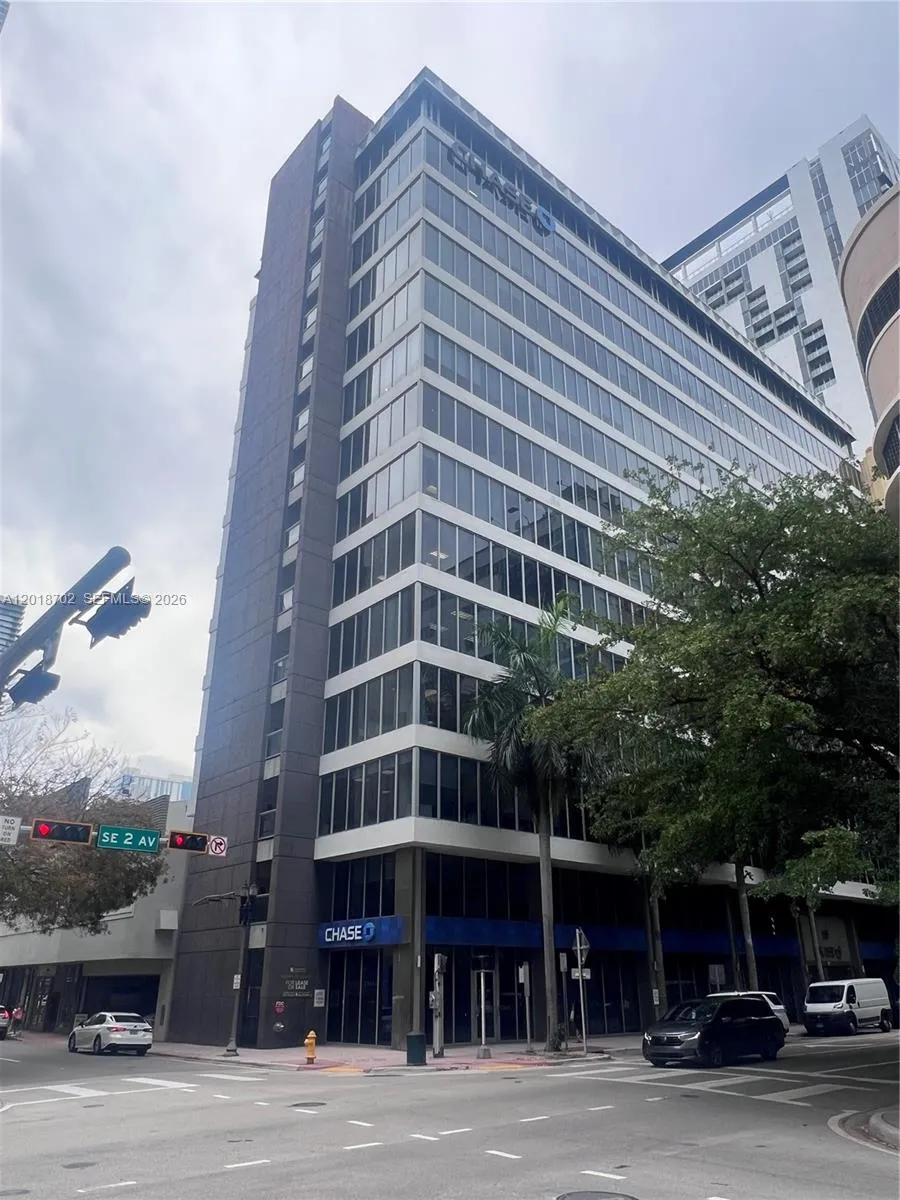Foto de propiedad en 150 SE 2nd Avenue 208, Miami, FL 33131 Miami con MLS# 