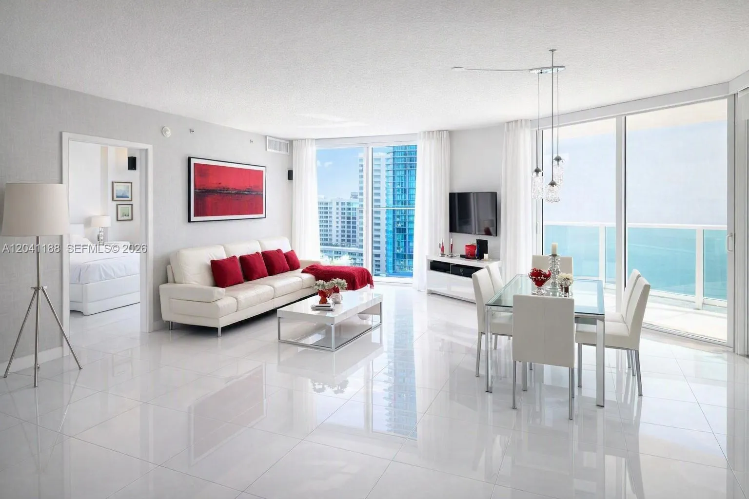 Foto de propiedad en 150 Sunny Isles Boulevard 1-1001, Sunny Isles Beach, FL 33160 Sunny Isles Beach con MLS# 
