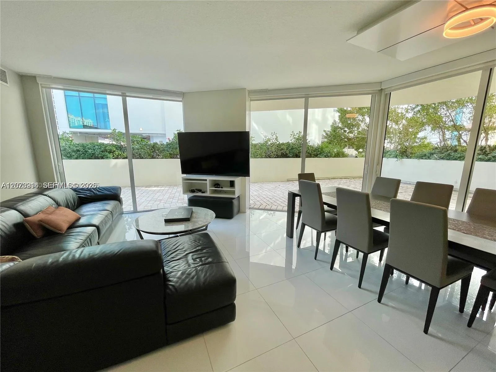 Foto de propiedad en 150 Sunny Isles Boulevard 1-501, Sunny Isles Beach, FL 33160 Sunny Isles Beach con MLS# 