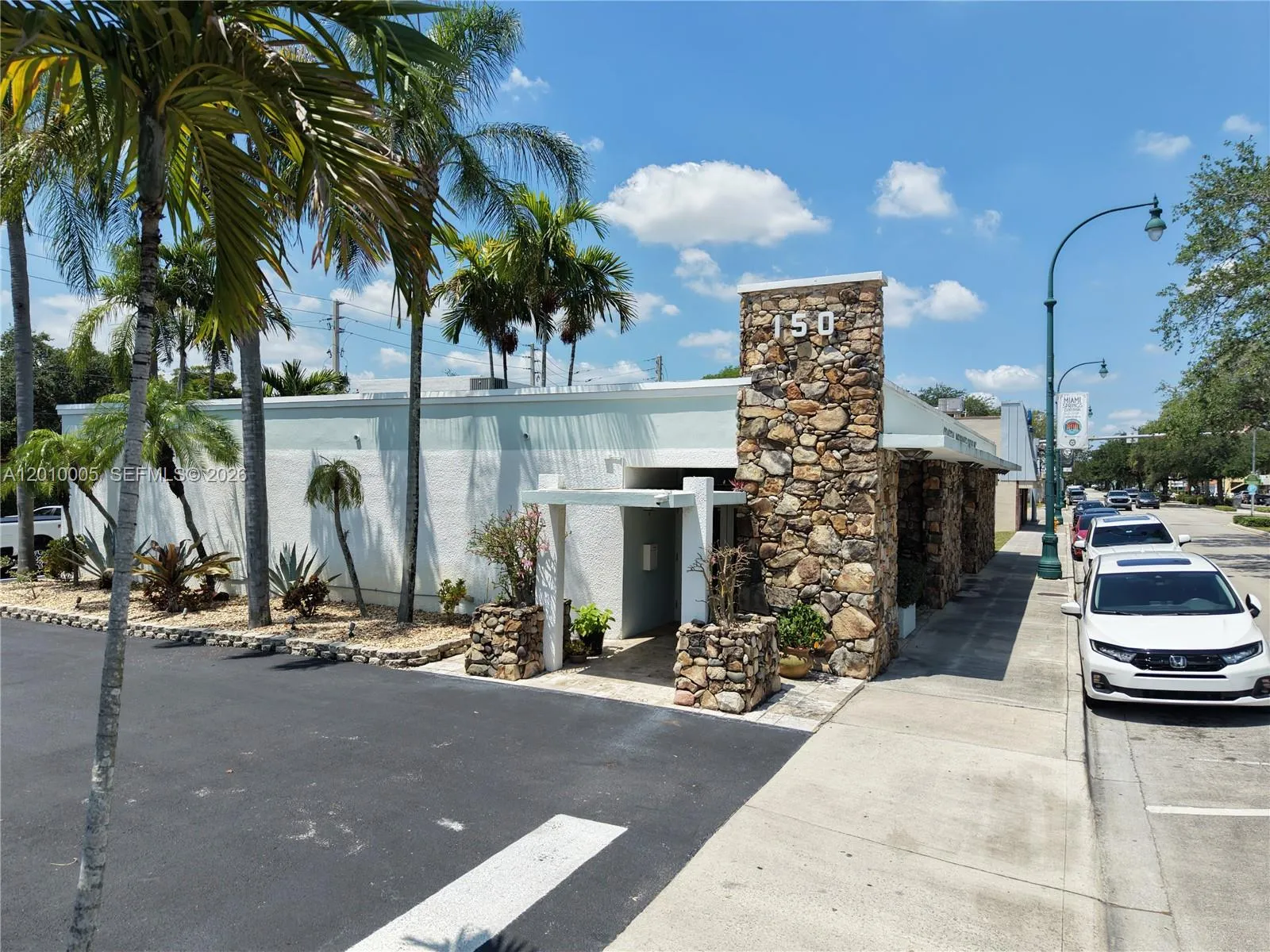 Foto de propiedad en 150 Westward Drive 5, Miami Springs, FL 33166 Miami Springs con MLS# 