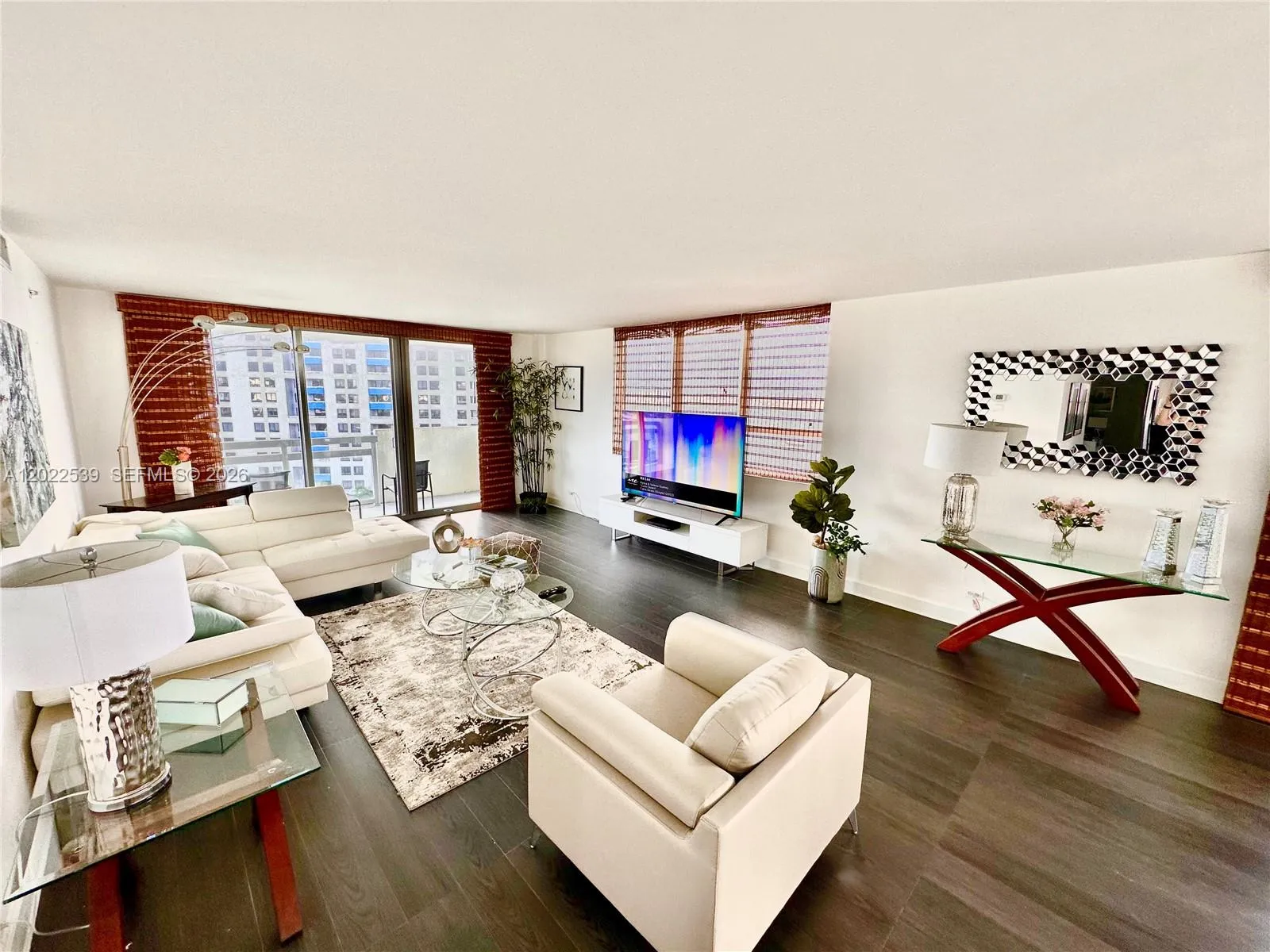 En Renta 1500 Bay Road 1114S, Miami Beach, FL 33139, Miami Beach, FL 33139