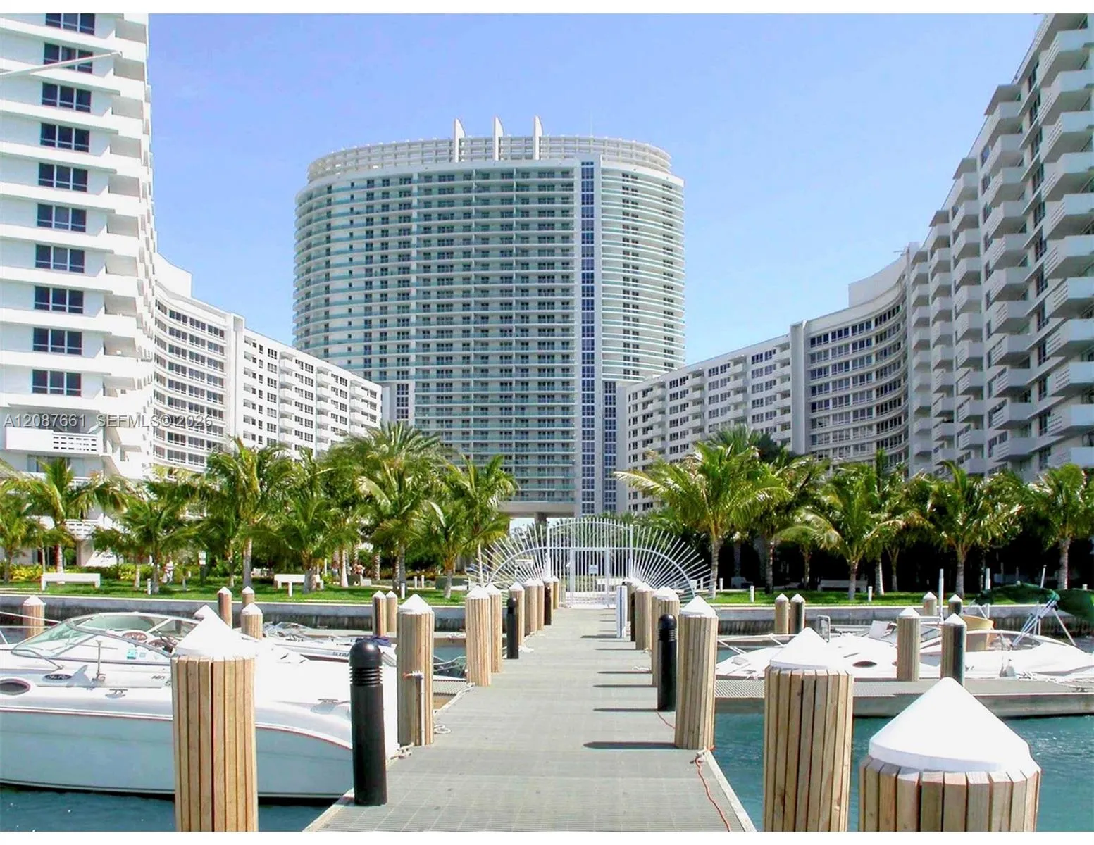 Foto de propiedad en 1500 Bay Road 1220S, Miami Beach, FL 33139 Miami Beach con MLS#