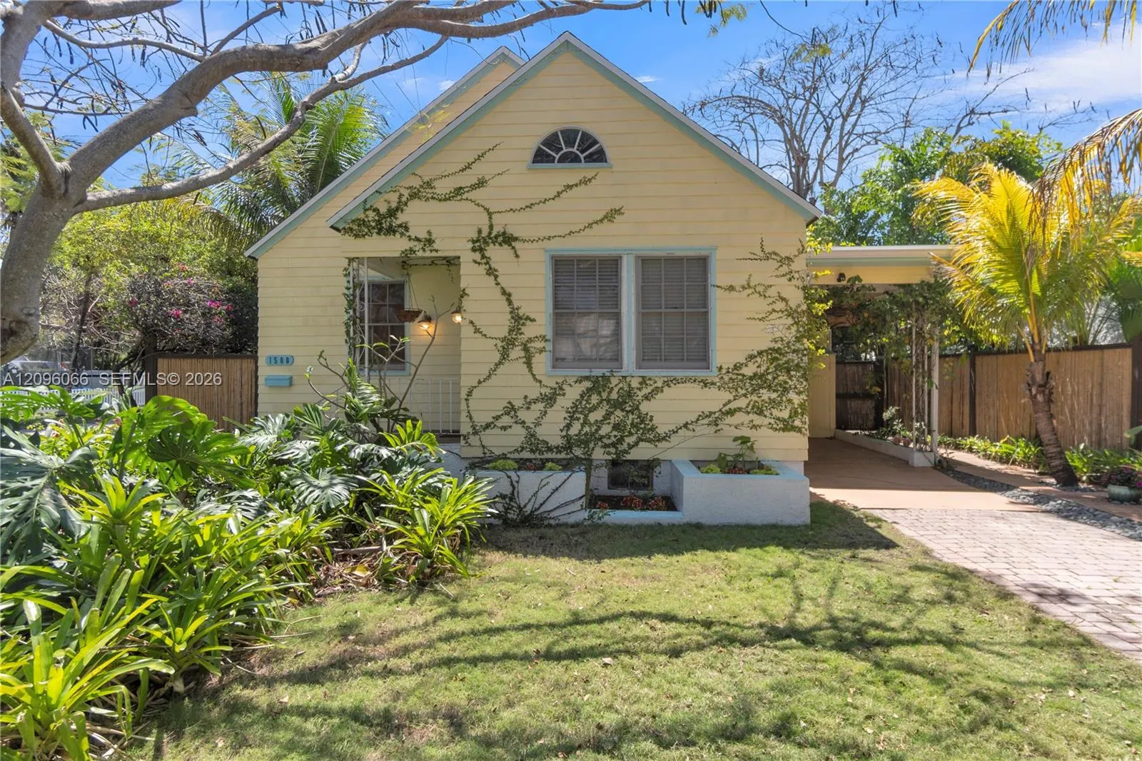 En Venta 1500 Jackson Street, Hollywood, FL 33020, Hollywood, FL 33020