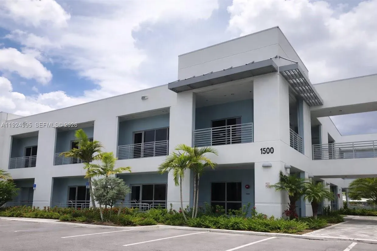 Foto de propiedad en 1500 NW 89th Court 209, Doral, FL 33172 Doral con MLS# 