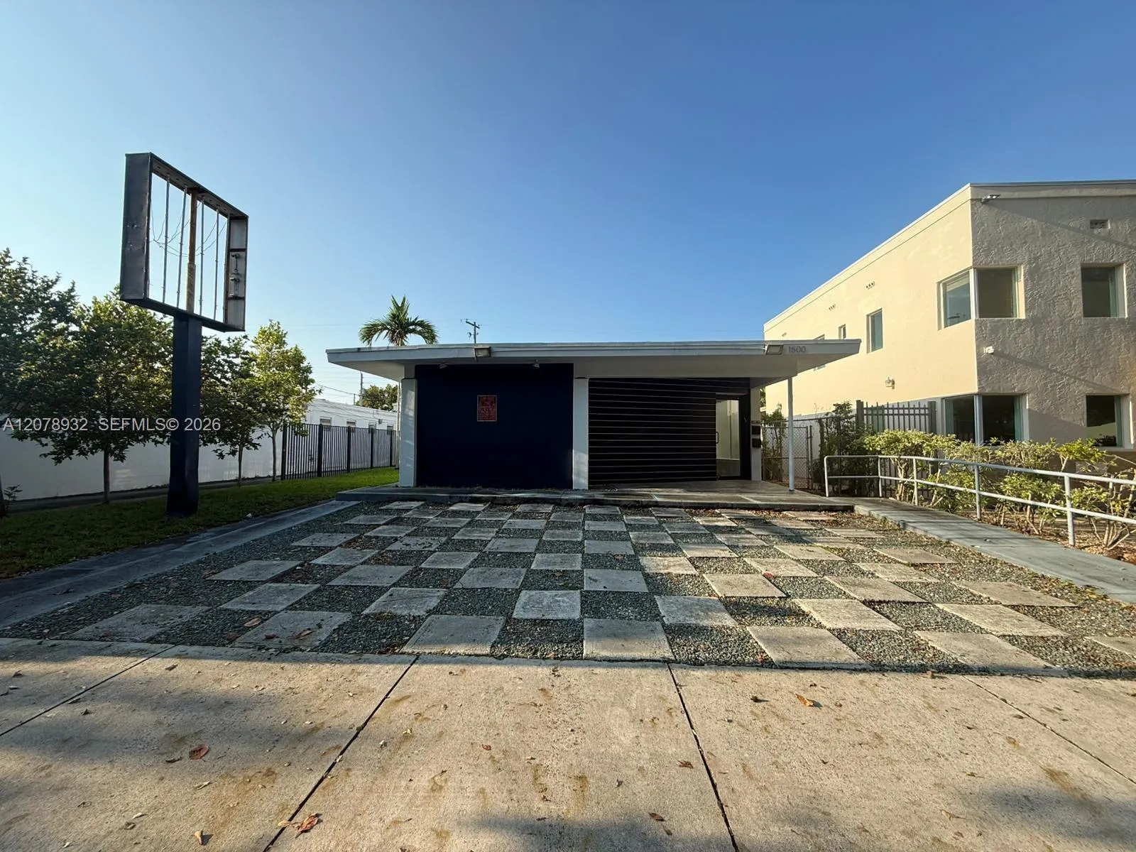En Renta 1500 SW 22nd Street, Miami, FL 33145, Miami, FL 33145