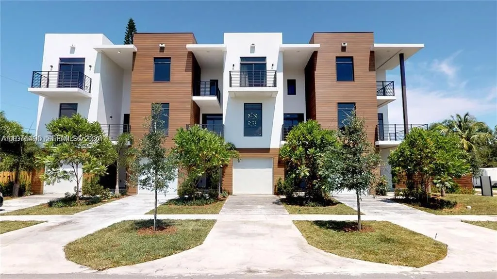 Foto de propiedad en 1501 N 17th Avenue, Hollywood, FL 33020 Hollywood con MLS# 