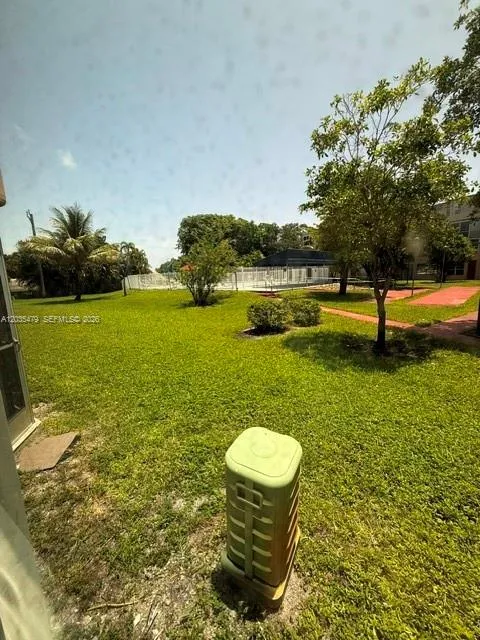 Foto de propiedad en 1501 NE 191st Street C107, Miami, FL 33179 Miami con MLS# 
