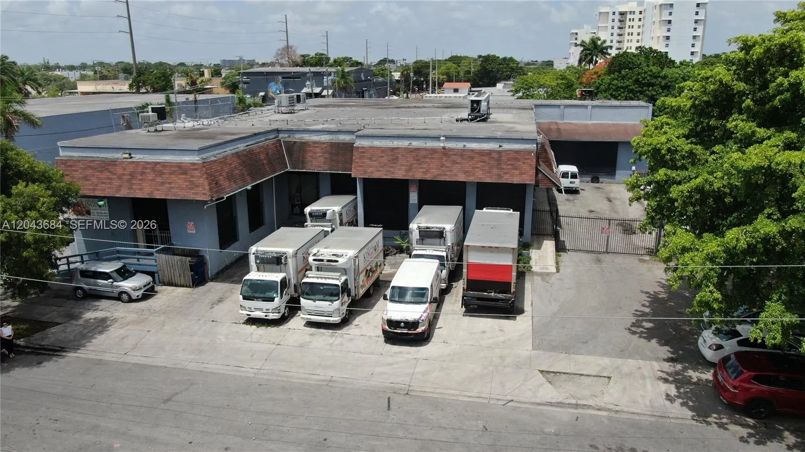 Foto de propiedad en 1501 NW 23rd Street, Miami, FL 33142 Miami con MLS# 