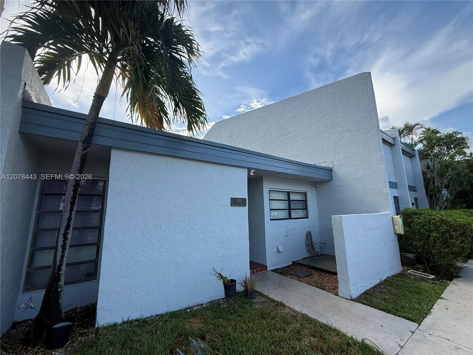 Foto de propiedad en 1501 NW 94th Avenue 237, Pembroke Pines, FL 33024 Pembroke Pines con MLS# 
