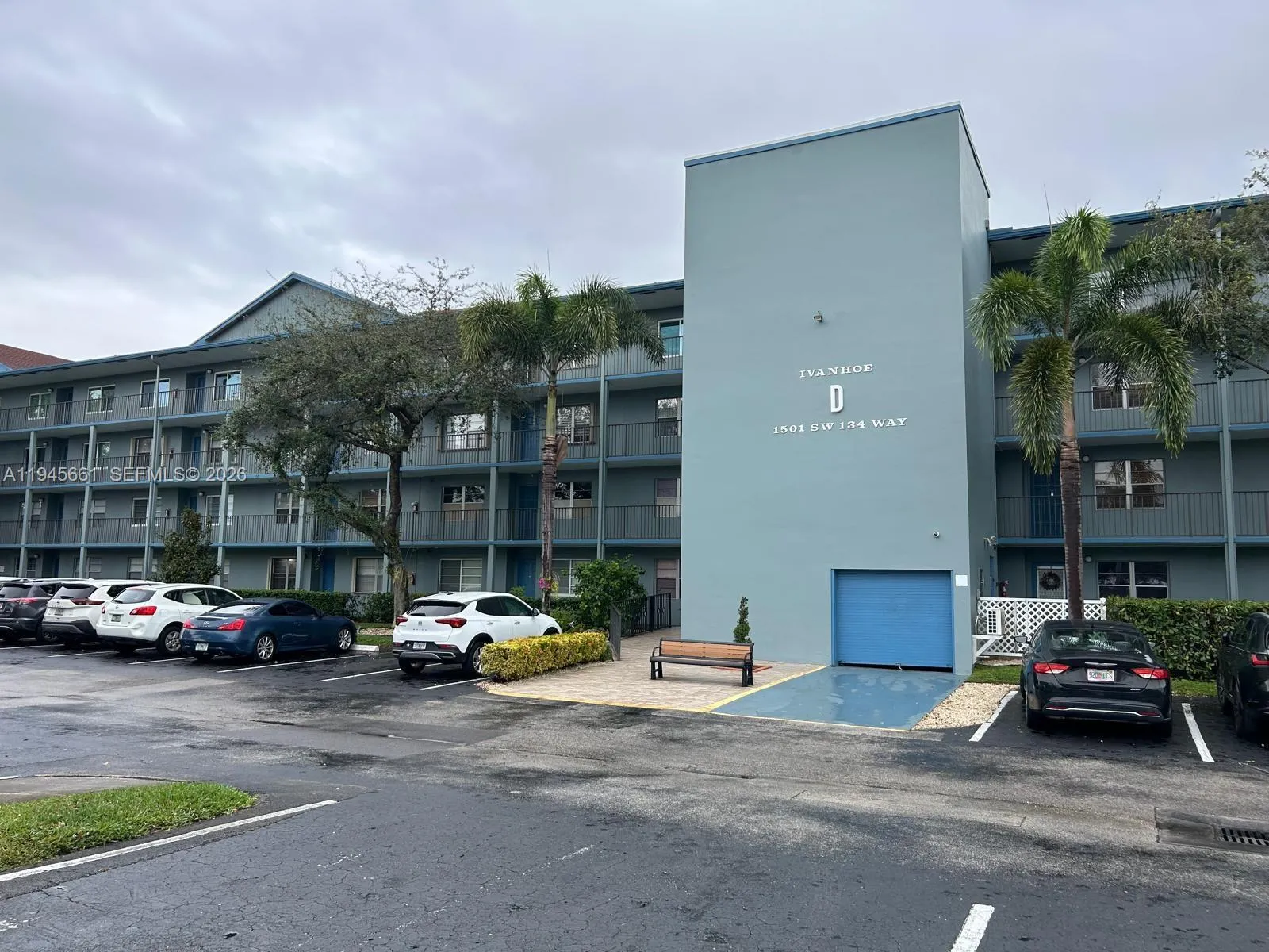 Foto de propiedad en 1501 SW 134th Way 206D, Pembroke Pines, FL 33027 Pembroke Pines con MLS# 